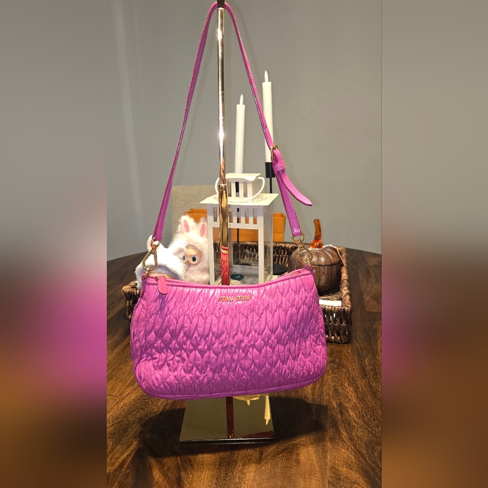 Miu Miu Quilted Shoulder Bag💗